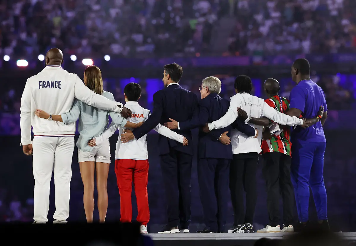 2024-08-11T213225Z-1047210474-UP1EK8B1NTYDD-RTRMADP-3-OLYMPICS-2024-CEREMONIES