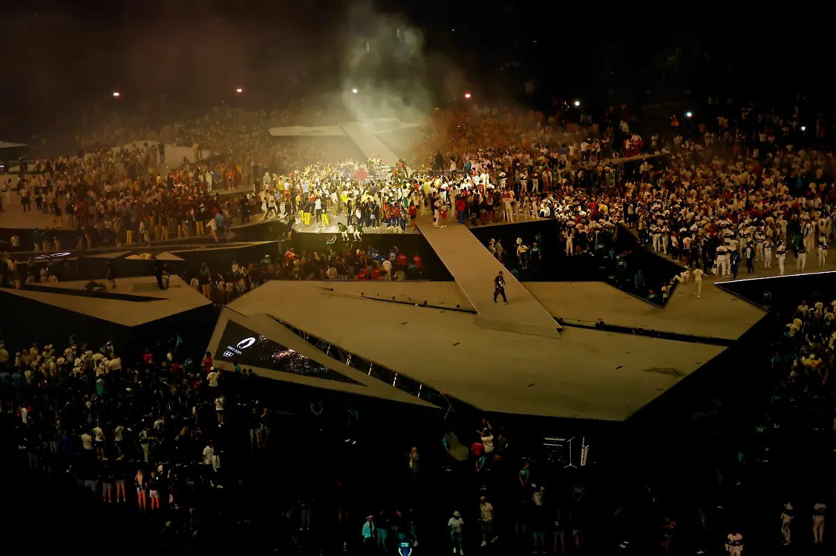 2024-08-11T204950Z-133295410-UP1EK8B1LV0A7-RTRMADP-3-OLYMPICS-2024-CEREMONIES