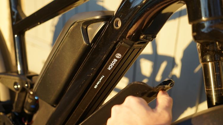 Über zwei Batterien verfügt das Friday, worauf der Namenszusatz Dual hinweist. So sind Reichweiten von über 200 Kilometern möglich.