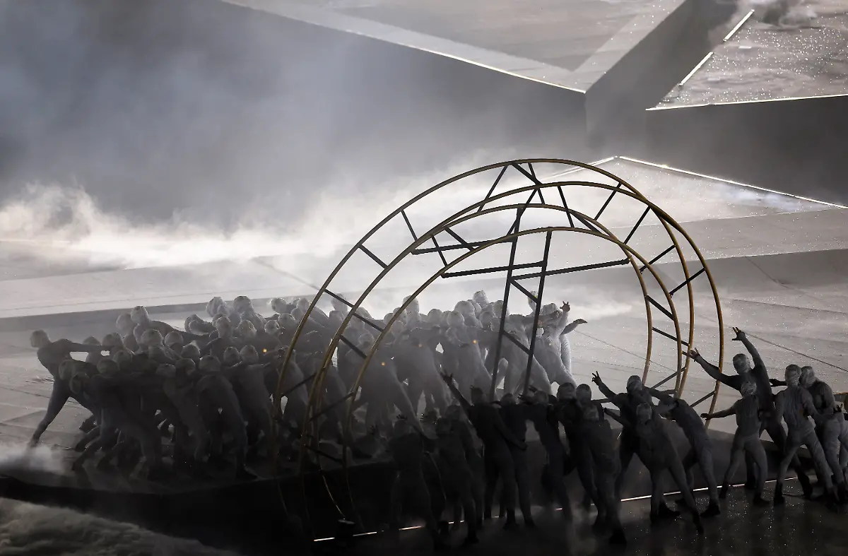 2024-08-11T202756Z-1579200308-UP1EK8B1KUI68-RTRMADP-3-OLYMPICS-2024-CEREMONIES