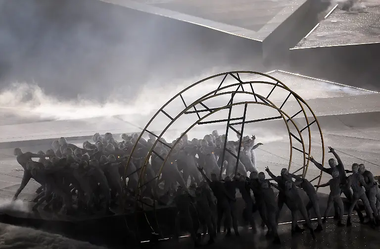 2024-08-11T202756Z-1579200308-UP1EK8B1KUI68-RTRMADP-3-OLYMPICS-2024-CEREMONIES