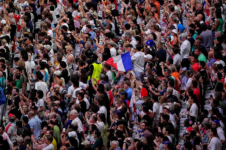 2024-08-11T194024Z-1479883430-MT1USATODAY23973755-RTRMADP-3-OLYMPICS-CLOSING-CEREMONY