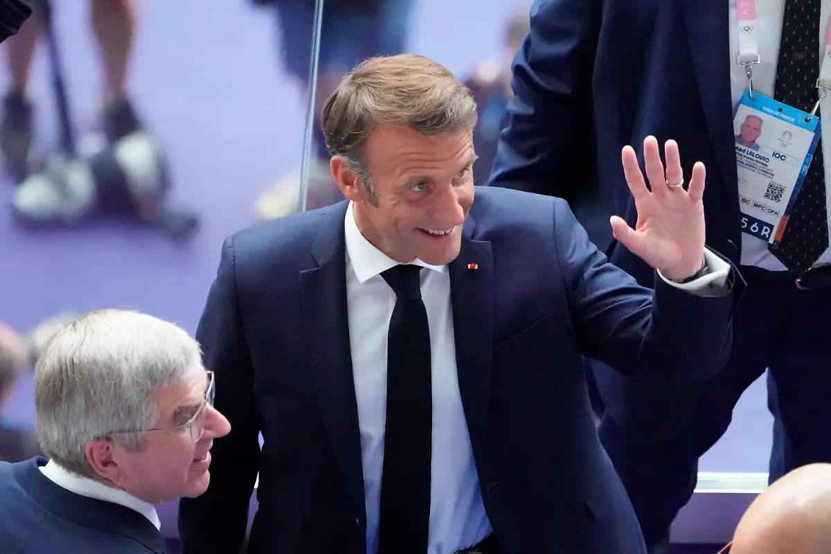 99ae9b2e605bfb21dfaaec10ff41c3a4