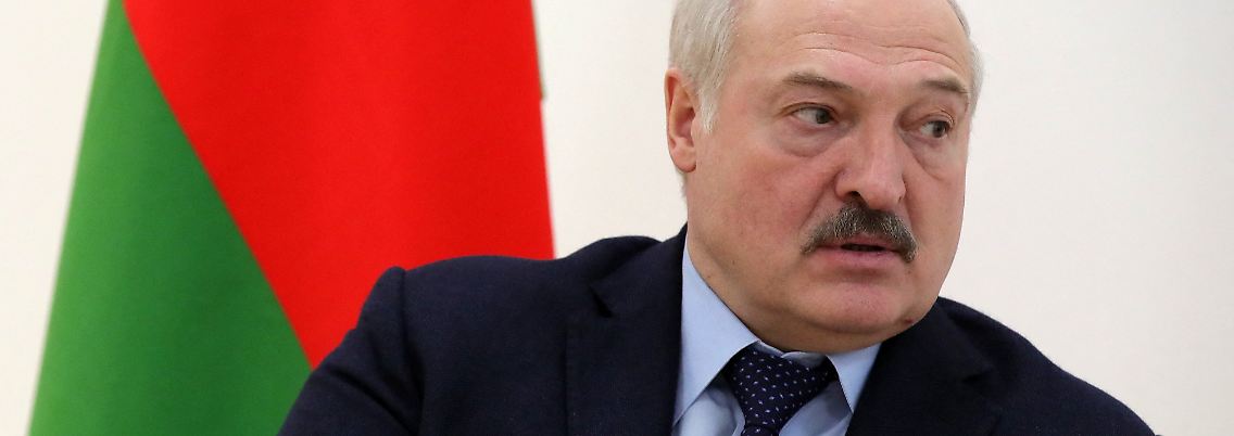 2022-04-12T113449Z_909739577_RC2NLT999RDY_RTRMADP_3_UKRAINE-CRISIS-PUTIN-LUKASHENKO.JPG