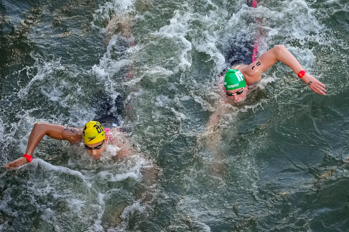 aa2ea414fdfc54b66d1aef0613c340c2