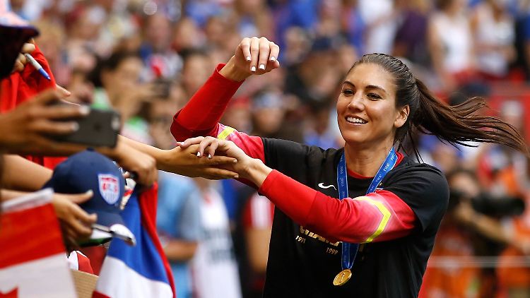 2015 war Hope Solo als Weltmeisterin auf dem Höhepunkt ihrer Karriere. 