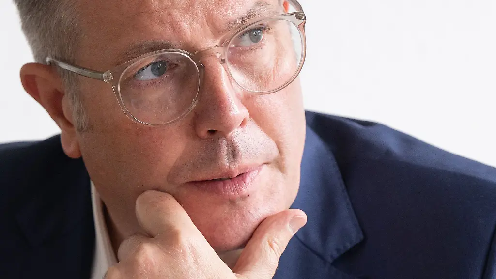 Rheinland-Pfalz-hat-eine-extrem-kleinteilige-Kommunalstruktur-Ministerpraesident-Schweitzer-sieht-dennnoch-nicht-die-Zeit-fuer-Zusammenlegungen-von-Kommunen-gekommen