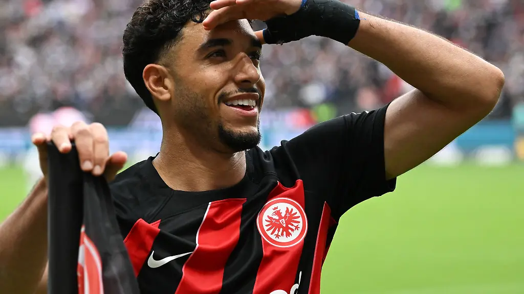 Omar-Marmoush-traf-im-Testspiel-beim-FC-Valencia