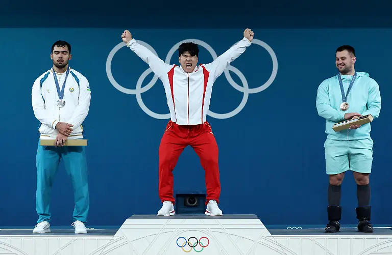 2024-08-10T142817Z-1452799915-UP1EK8A0X984Z-RTRMADP-3-OLYMPICS-2024-WEIGHTLIFTING