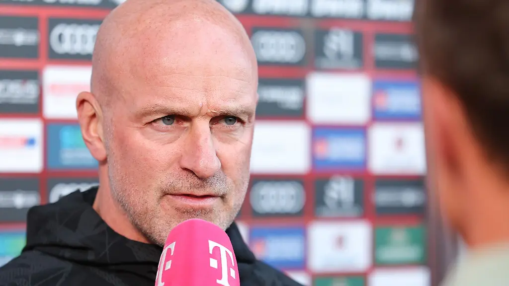 Trainer-Marco-Antwerpen-hatte-zum-Liga-Auftakt-mit-Waldhof-Mannheim-in-Ingolstadt-verloren-und-musste-nun-die-zweite-Niederlage-hinnehmen