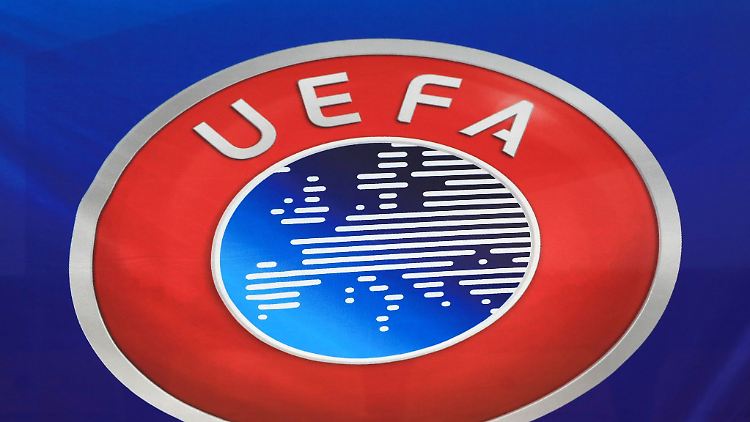 Die UEFA sperrt derzeit russische Teams von ihren Wettbewerben aus.