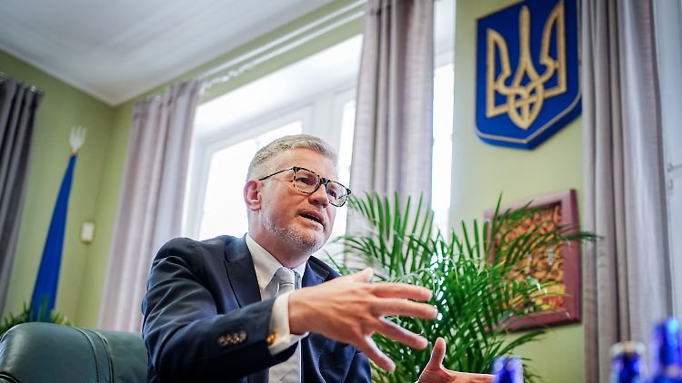 Der ukrainische Botschafter sorgt immer wieder für Schlagzeilen - nach seinen Bandera-Äußerungen kam die Kritik danach gar von der eigenen Regierung in Kiew.