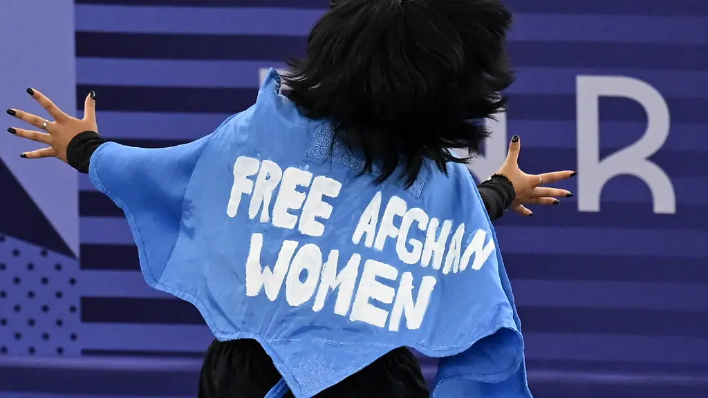 708d354cd886db16e9adde0782b4b0a1