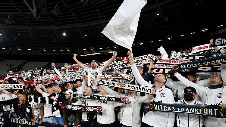 Die Eintracht geht mit einer 2:1-Führung ins Rückspiel vor heimischer Kulisse.