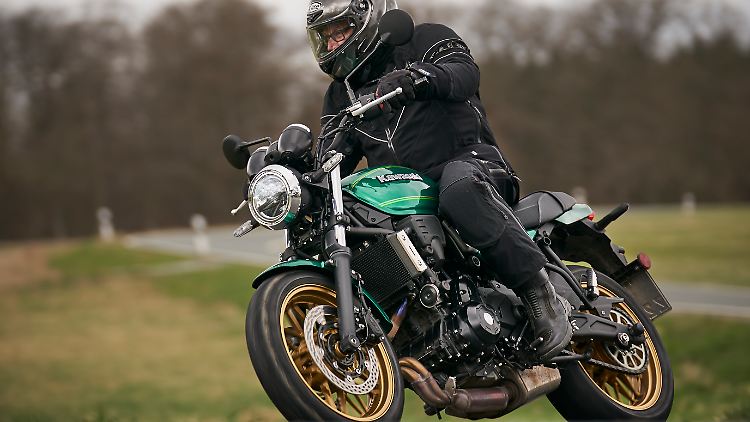 Fahrtechnisch lässt die Kawasaki Z650RS keine Wünsche offen.