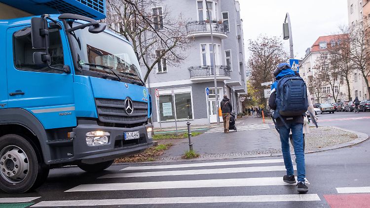 Fußgänger leben gefährlich, sind aber auch mitverantwortlich an Unfällen.