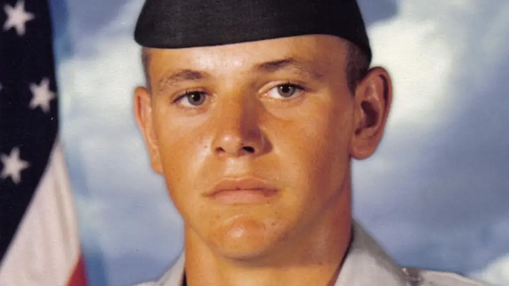 Tim-Walz-United-States-Army-1981-cropped