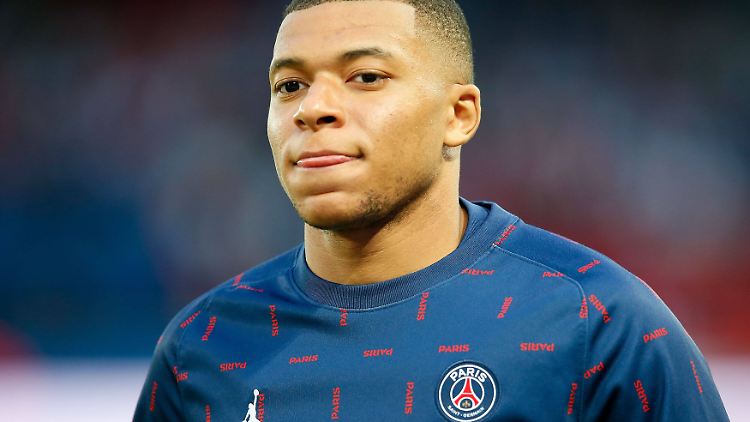Kylian Mbappé trägt wohl weiter das Trikot von Paris Saint-Germain.
