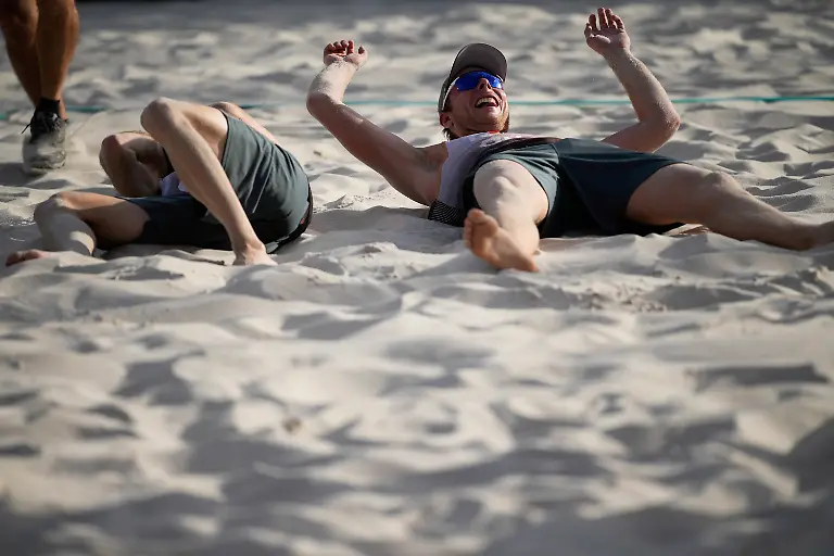 8545023e5c8b304c765309957353e58e