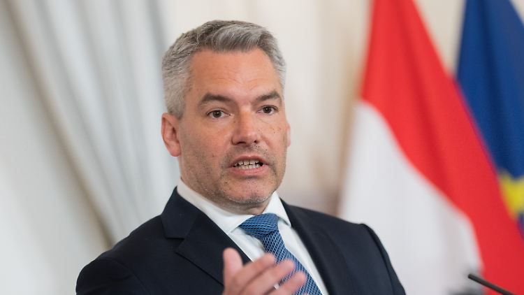 Kanzler Nehammer verschreckt österreichische Aktionäre.