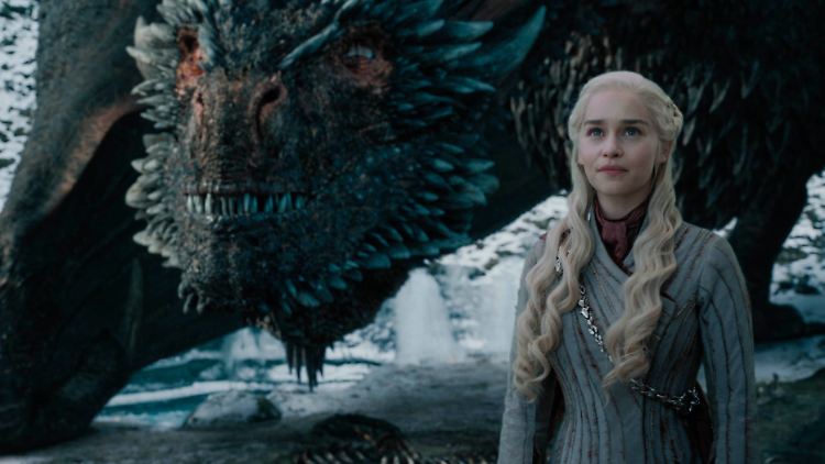 Sie ist noch nicht auf der Welt, in der Zeit, in der "House of the Dragon" spielt: Daenerys Targaryen (Emilia Clarke).