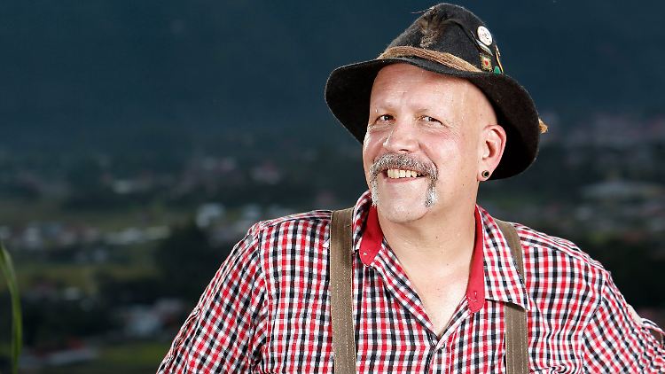 Felix aus Peru platzt der Kragen.