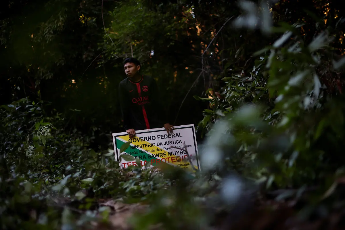 2024-08-07T130124Z-1558838625-RC2ZW8A3UCT4-RTRMADP-3-BRAZIL-INDIGENOUS-LAND