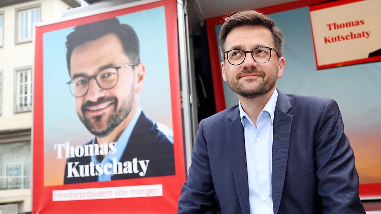 Als Mann aus dem Ruhrgebiet kann Kutschaty gut mit den Menschen, als ehemaliger Justizminister hat er Regierungserfahrung - doch bei einer Direktwahl würden deutlich mehr Menschen im Bundesland Hendrik Wüst ihre Stimme geben. 