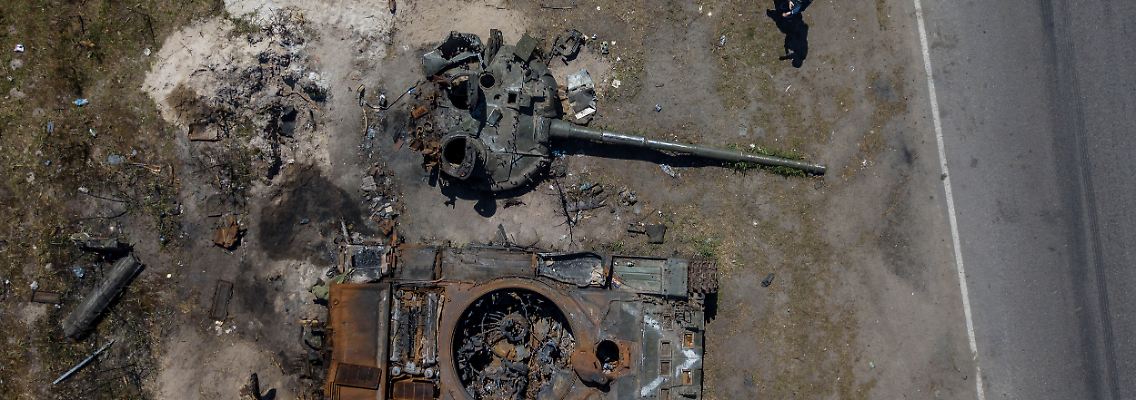 2022-05-06T211454Z_711183463_RC2O1U9261EF_RTRMADP_3_UKRAINE-CRISIS.JPG