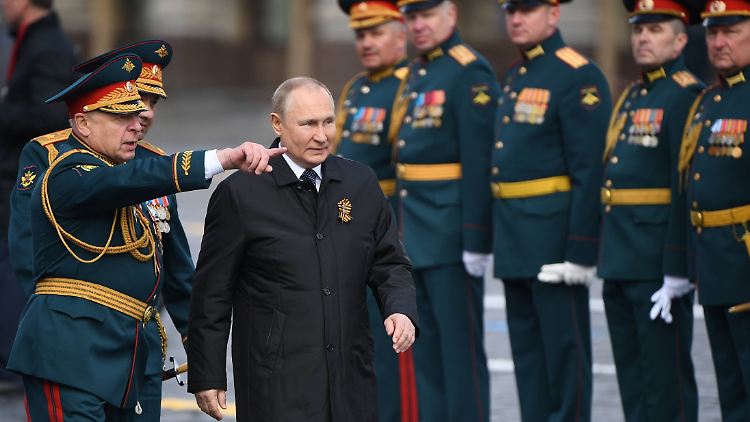 Putin behauptete erneut, Russland würde nur den Donbass "verteidigen" - eine Lüge.
