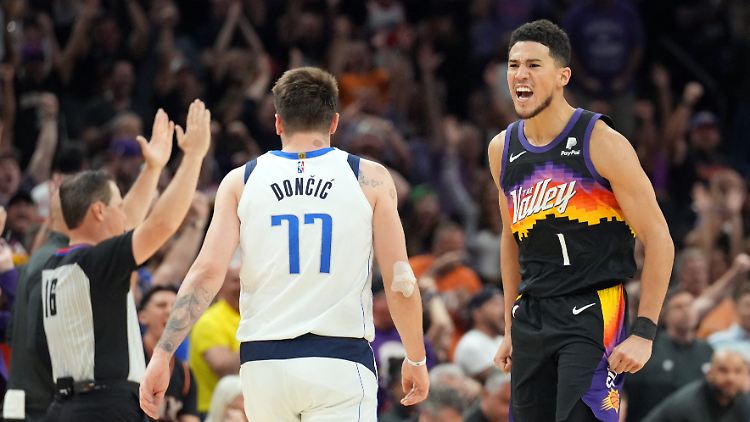 Devin Booker freut sich, Luka Doncic weniger. 