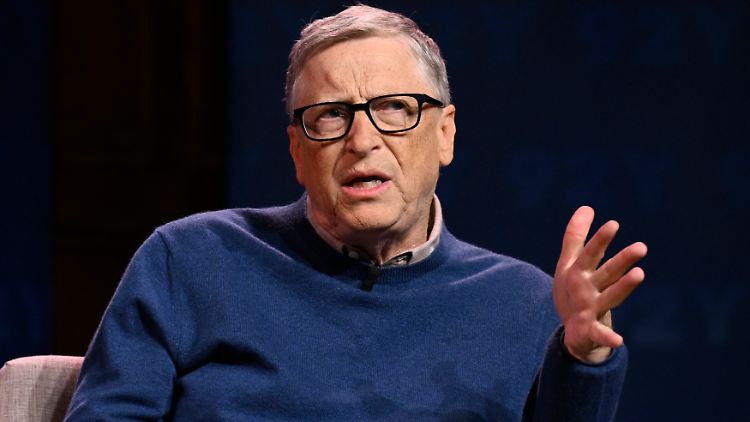 Hat nur milde Symptome: Bill Gates.