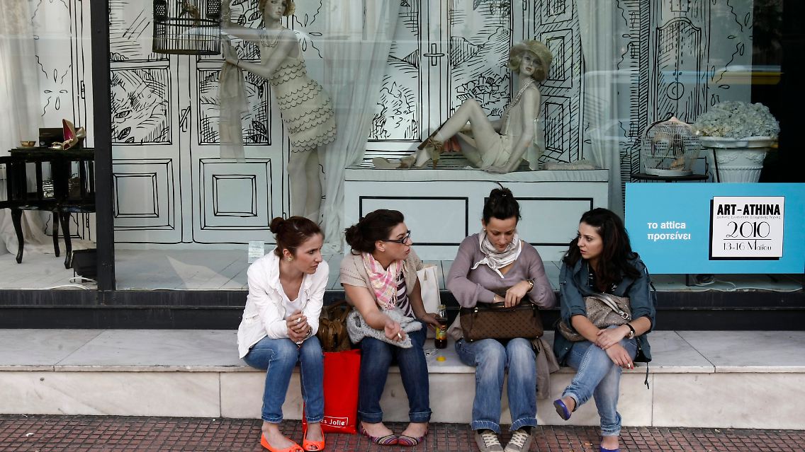 Der ganz große Andrang ist nicht mehr zu verzeichnen. Vielleicht wartet manch einer oder eine jetzt lieber ab, bis die neuen EFSF-Anleihen Ende Januar platziert werden.