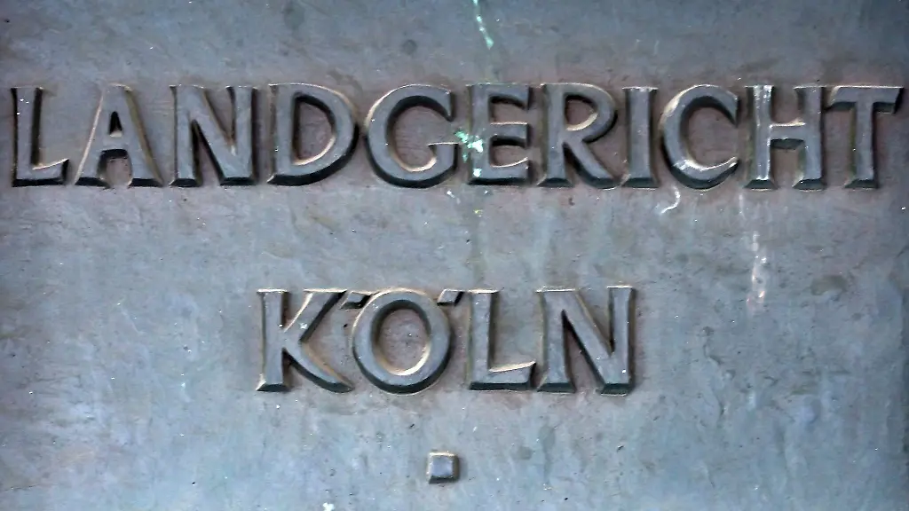 Vor-dem-Landgericht-Koeln-hat-ein-Prozess-wegen-Totschlags-begonnen-Angeklagt-sind-zwei-Brueder-die-einen-entfernten-Schwager-toedlich-verletzt-haben-sollen