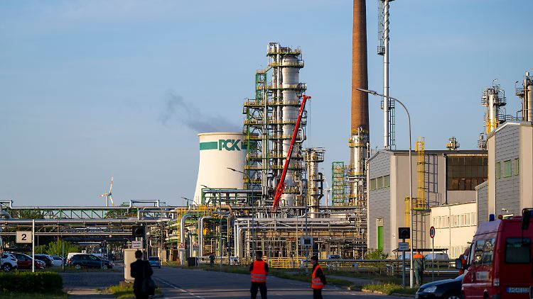 Die PCK-Raffinerie im brandenburgischen Schwedt versorgt Berlin, Brandenburg sowie Gebiete in Mecklenburg-Vorpommern und Westpolen mit Treibstoff.