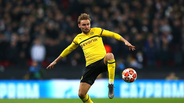 Marcel Schmelzer erinnert sich mit Unwohlsein an seine Zeit bei der Fußball-Nationalmannschaft.
