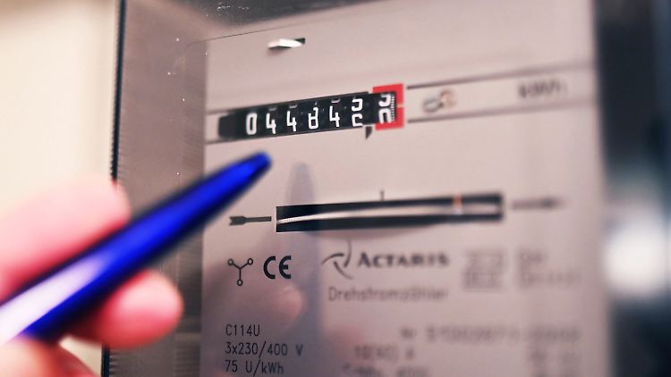 Vor allem Stromanbietern werfen Verbraucherschützer überzogene Preise vor.