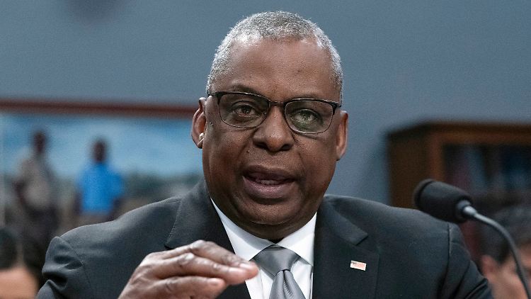 Will mit dem russischen Verteidigungsminister Schoigu in Kontakt bleiben: US-Verteidigungsminister Austin.