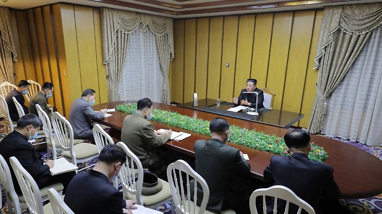 Staatsführer Kim spricht von einer bösartigen Infektionskrankheit.