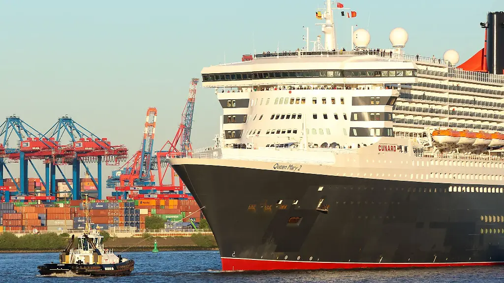 Die-Queen-Mary-2-wird-zur-zweiten-Stipvisite-des-Jahres-in-Hamburg-erwartet