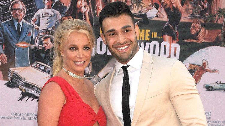 Britney Spears und ihr Partner Sam Asghari haben ihr Kind durch eine Fehlgeburt verloren.