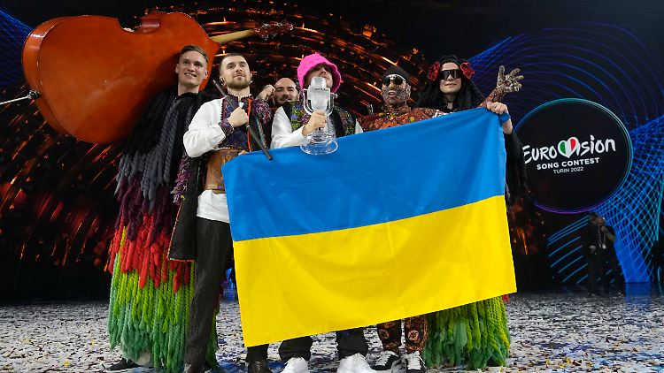 Dank einer außergewöhnlich hohen Zuschauerwertung setzt sich die Band aus der Ukraine am Ende bei Eurovision Song Contest durch. 