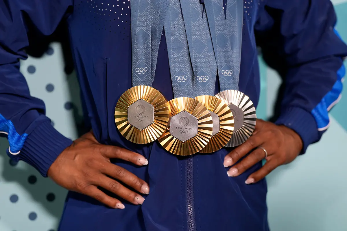 b53b20aca8552a8d332e8b9db0698b81