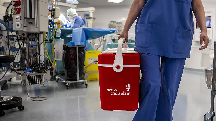 Bislang gilt in der Schweiz wie in Deutschland: Man muss zustimmen, Organspender zu werden.