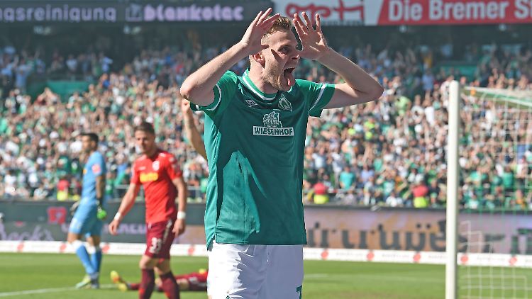 Duksch macht mit dem 2:0 den Bremer Aufstieg perfekt