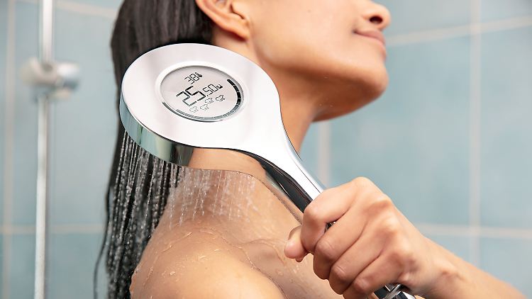 Eine kleine Erinnerung kann die Auswirkungen einer sehr langen Dusche bewusst machen. 