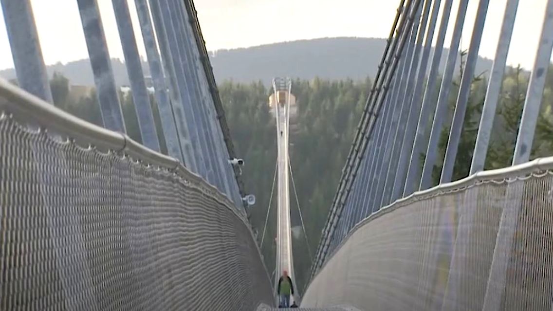 Hängebrücke2.JPG
