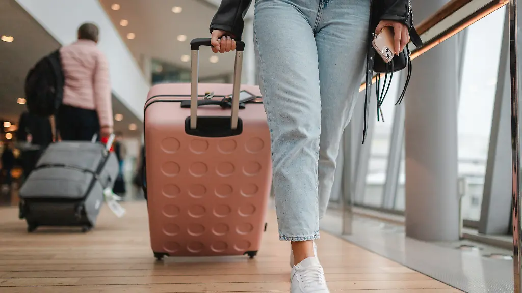 Niemand-moechte-den-Urlaub-mit-einem-verlorenen-Koffer-beginnen-Mit-unseren-fuenf-Tipps-laesst-sich-das-Risiko-deutlich-verringern
