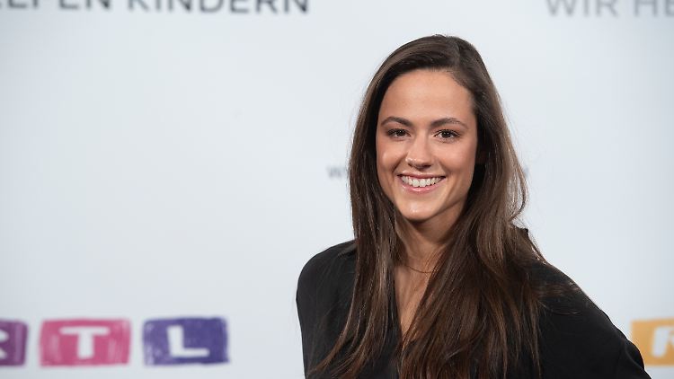 "Prinzessin Charming" Irina Schlauch nimmt an der "Woche der Vielfalt" teil. 