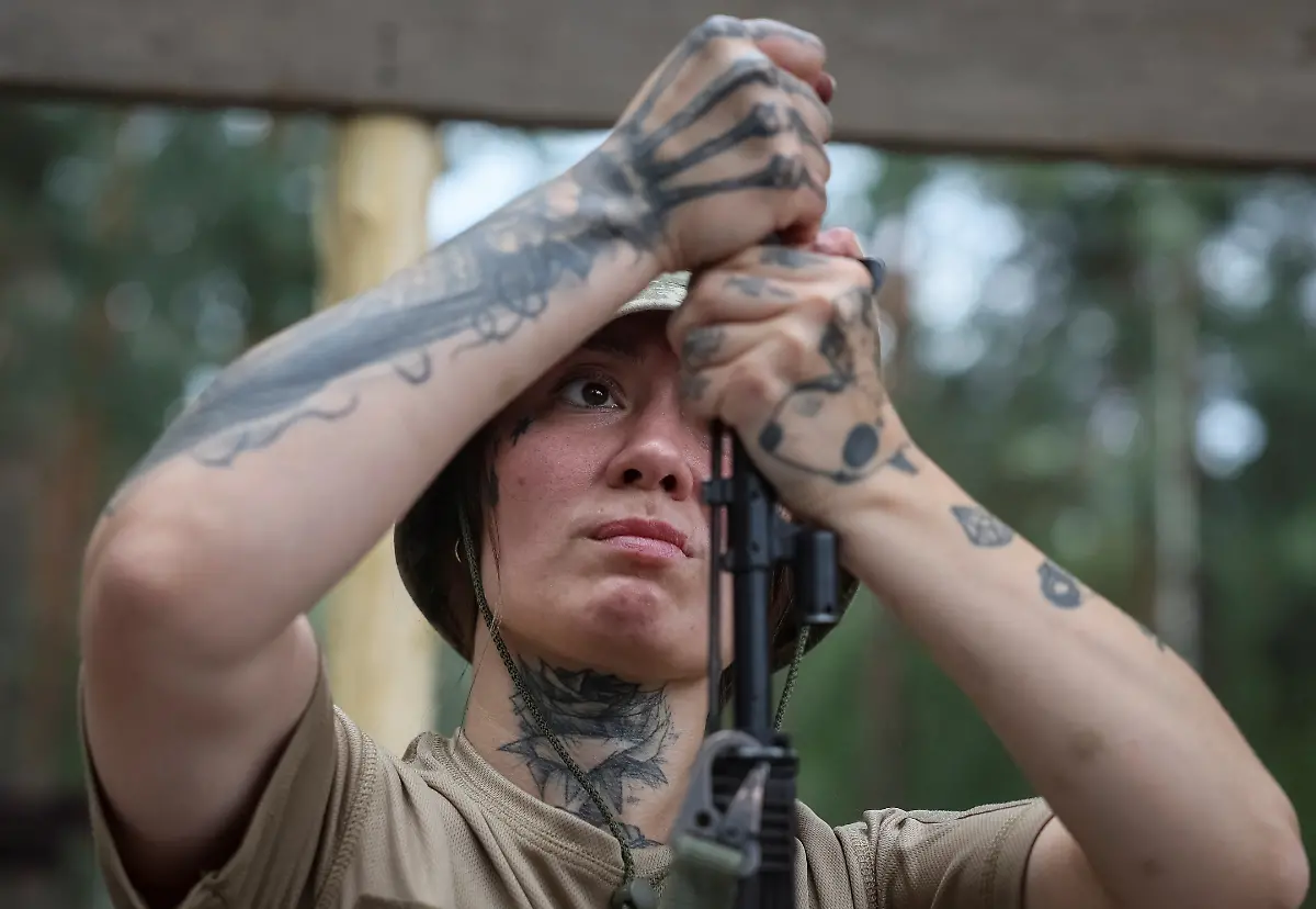 e0fb69a3f774f93683a382a5c4e67200